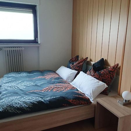 Kleine Ferienwohnung In Ruhiger Lage Herzogenrath Bagian luar foto