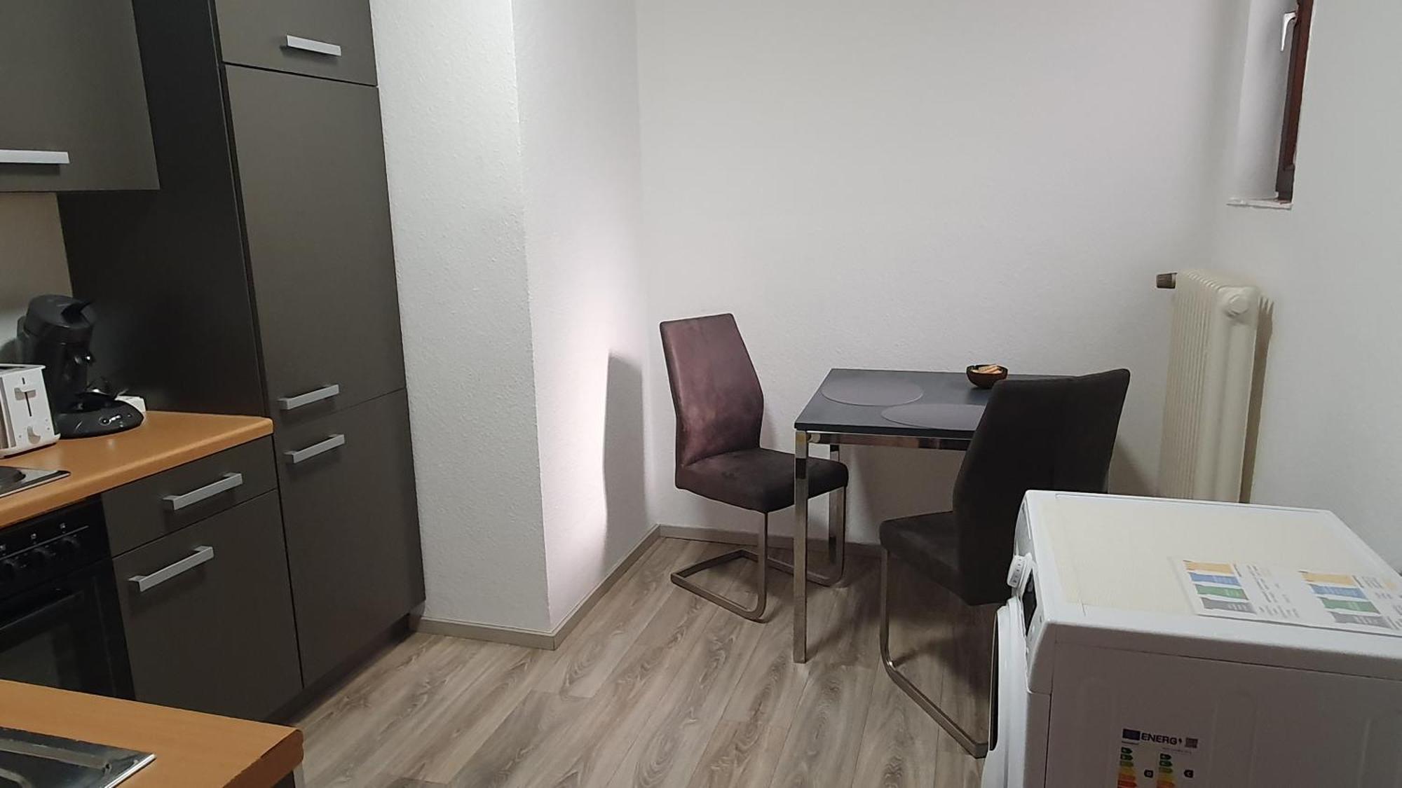 Kleine Ferienwohnung In Ruhiger Lage Herzogenrath Bagian luar foto